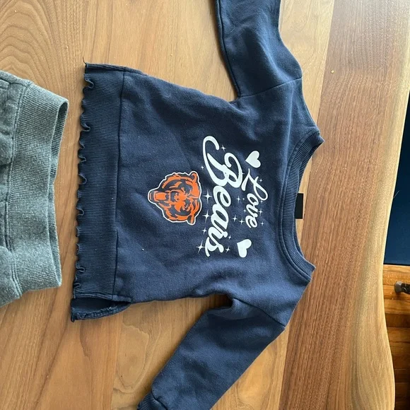 Girls 3T Chicago Bears sweatshirt/sweatpants set. - Picture 2 of 7